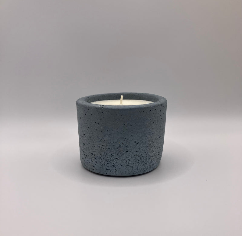 Tumbler Pot 5 Ounce Natural Soy Candle - Fog Blue