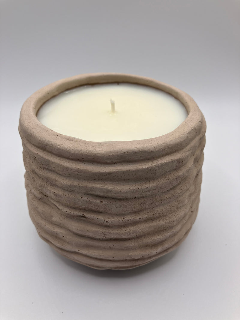Rustic Coil Pot - 17 Fluid Ounces - Fresh Cotton Scented - Natural Soy Candle - Tawny Brown